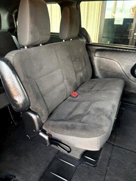 Used 2018 Dodge Grand Caravan SE image 16