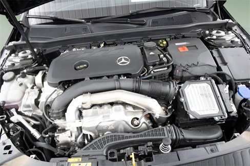 Used 2025 Mercedes-Benz CLA 250 4MATIC image 13