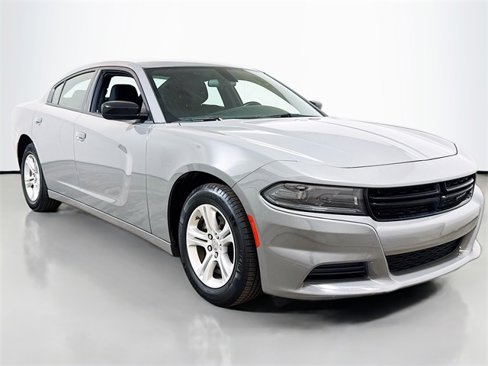Used 2023 Dodge Charger SXT image 3