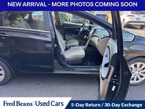 Used 2016 Hyundai Elantra GT image 9