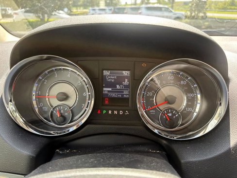 Used 2015 Chrysler Town & Country Limited w/ Trailer Tow Group image 25