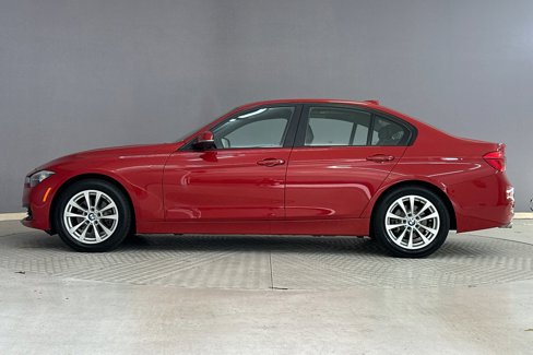Used 2017 BMW 320i Sedan image 2