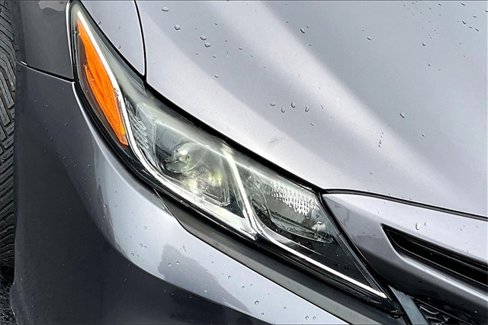 Used 2018 Toyota Camry SE image 29