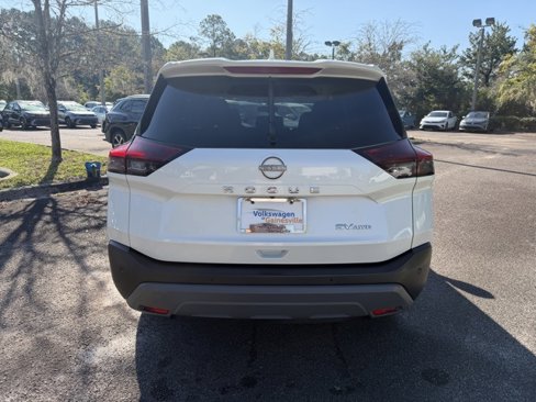 Used 2023 Nissan Rogue SV image 5