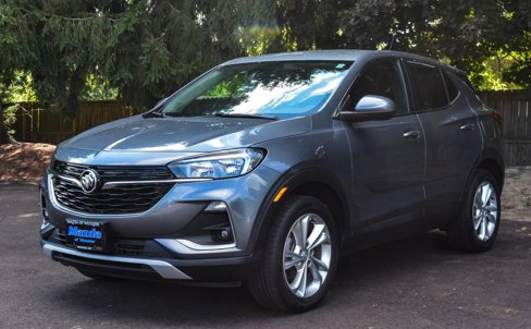 Used 2022 Buick Encore GX Preferred w/ Cold Weather Comfort Package image 2