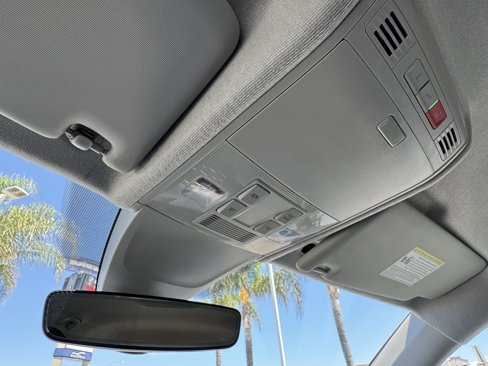 Certified 2024 Volkswagen Tiguan S image 30