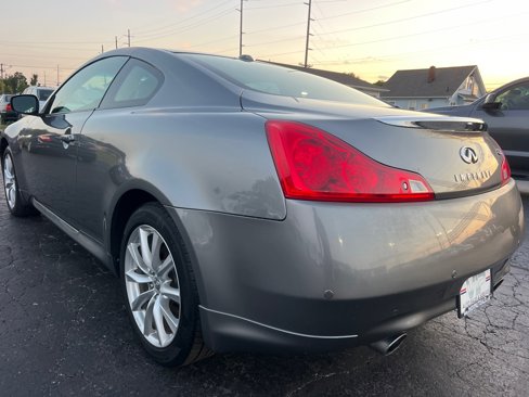 Used 2011 INFINITI G37 x w/ Premium Pkg image 5