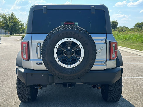 Used 2023 Ford Bronco Outer Banks w/ Sasquatch Package image 7