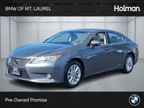 Used 2015 Lexus ES 300h image 1