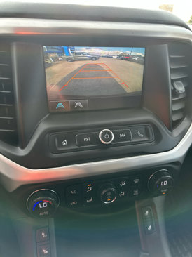 Used 2017 GMC Acadia SLE image 18