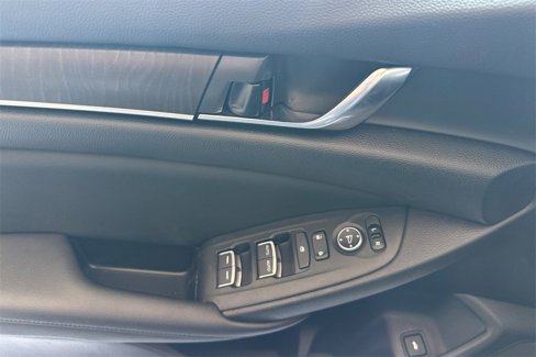 Used 2019 Honda Accord EX image 14