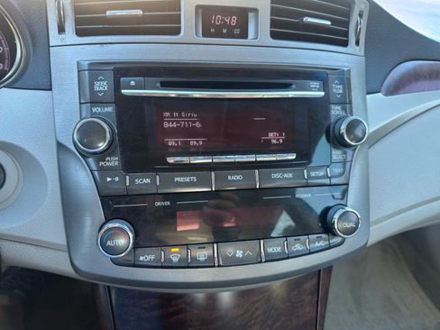 Used 2012 Toyota Avalon image 23