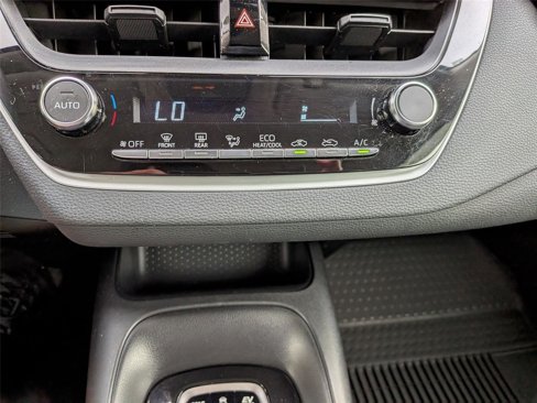 Used 2023 Toyota Corolla LE image 23