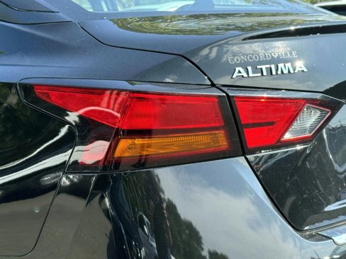 Certified 2020 Nissan Altima 2.5 SR w/ Premium Package image 8