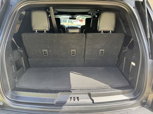 Used 2021 Ford Expedition XLT image 31