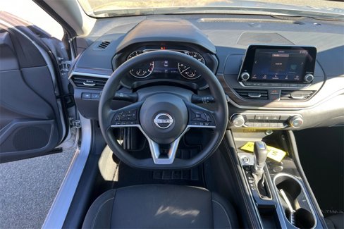 Used 2023 Nissan Altima 2.5 SV image 19