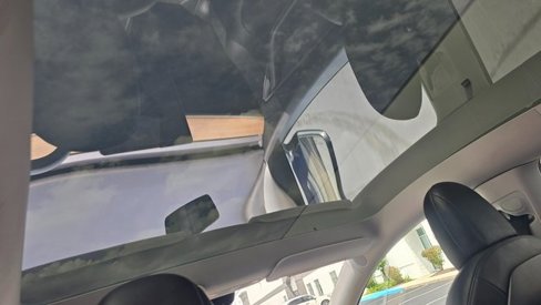 Used 2022 Tesla Model Y Performance image 38
