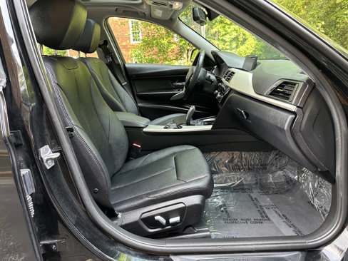 Used 2016 BMW 320i xDrive Sedan image 8