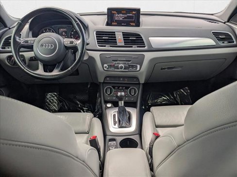 Used 2018 Audi Q3 2.0T Premium image 17