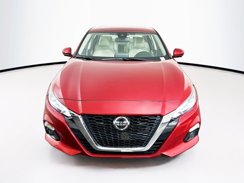 Used 2019 Nissan Altima 2.5 Platinum image 2