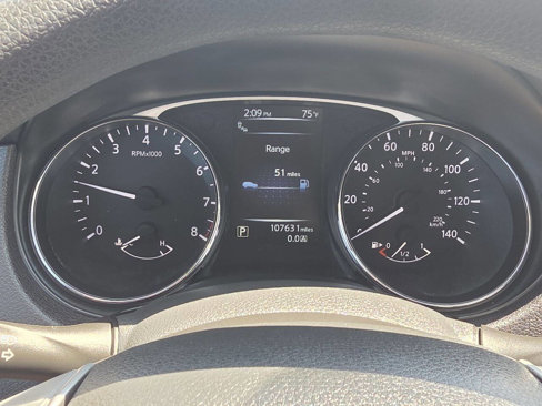 Used 2015 Nissan Rogue SV w/ SV Premium Package image 19