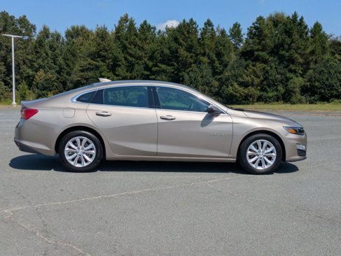 Used 2024 Chevrolet Malibu LT image 3