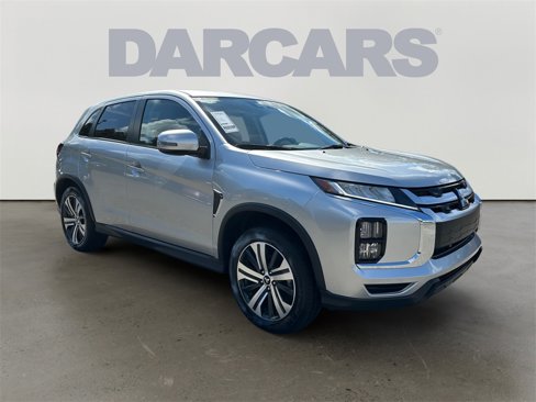 Used 2022 Mitsubishi Outlander Sport SE image 1