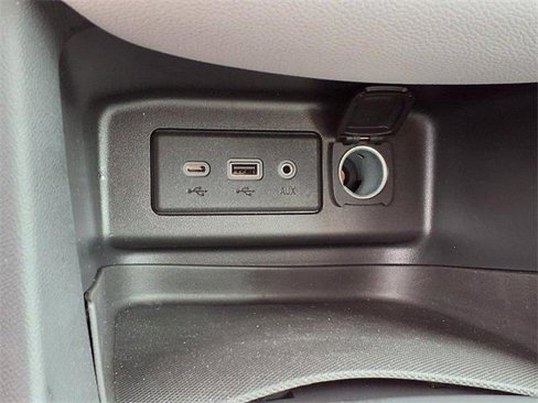 Used 2021 Chevrolet Equinox LS w/ LS Convenience Package image 12