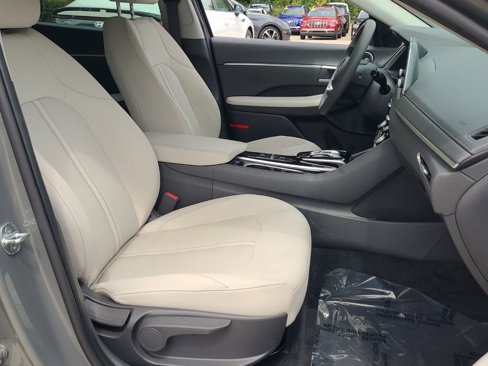 Used 2022 Hyundai Sonata SEL image 17