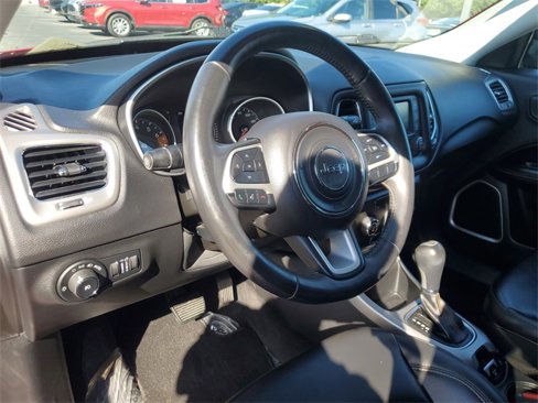 Used 2018 Jeep Compass Latitude image 19