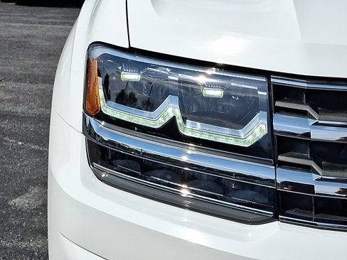 Used 2018 Volkswagen Atlas SE image 10