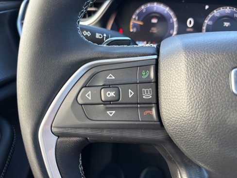 New 2025 Jeep Grand Cherokee Laredo X w/ Luxury Tech Group I image 27