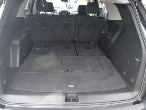 Used 2020 Chevrolet Traverse LS image 19