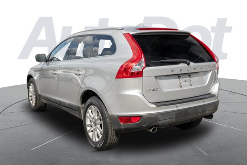 Used 2010 Volvo XC60 T6 image 2