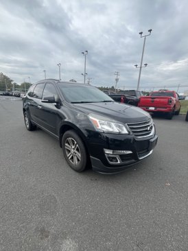 Used 2017 Chevrolet Traverse LT image 21
