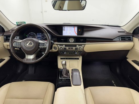 Used 2018 Lexus ES 350 w/ Navigation System Package image 17