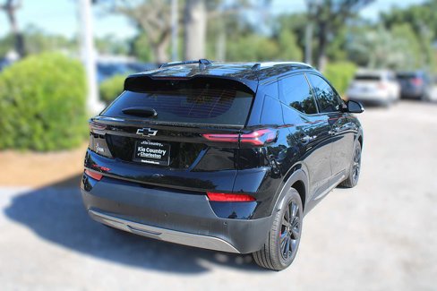 Used 2023 Chevrolet Bolt EUV Premier w/ Sun & Sound Package image 7