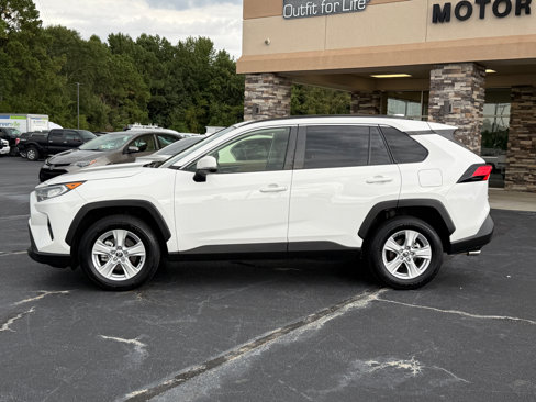Used 2019 Toyota RAV4 XLE image 2