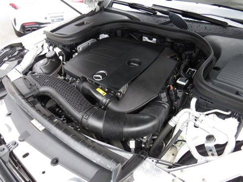 Certified 2021 Mercedes-Benz GLC 300 4MATIC w/ AMG Line image 7