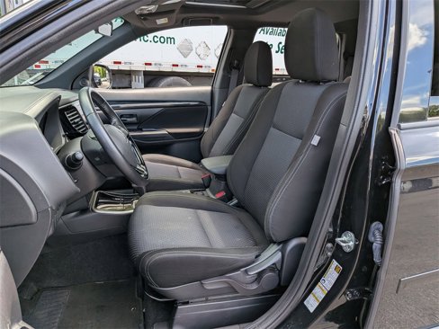 Used 2018 Mitsubishi Outlander LE image 20