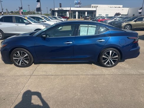 Used 2022 Nissan Maxima SV w/ Floor Mat Group image 16