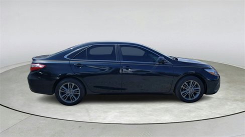 Used 2015 Toyota Camry SE image 7