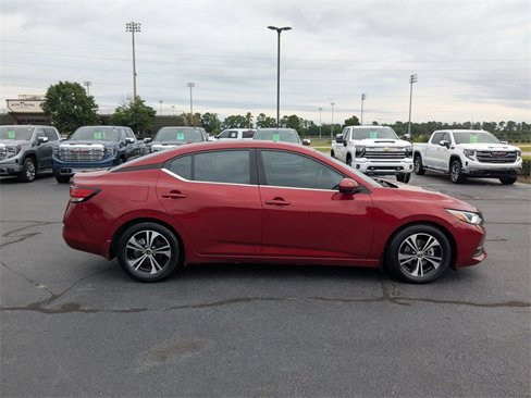 Used 2022 Nissan Sentra SV image 2