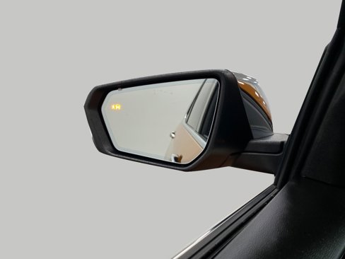 Used 2018 Chevrolet Equinox Premier image 21