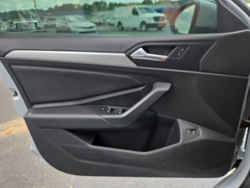 Used 2019 Volkswagen Jetta S image 15