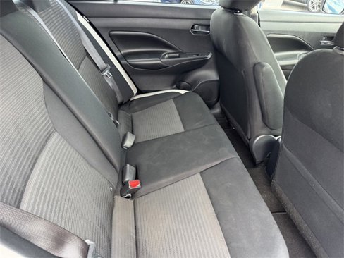 Used 2020 Nissan Versa SV image 8