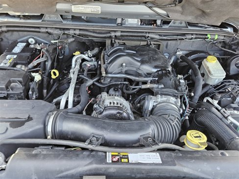 Used 2015 Jeep Wrangler Sahara w/ Connectivity Group image 27