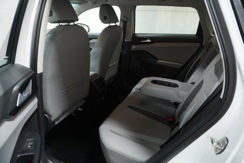 Certified 2022 Volkswagen Taos SE image 10
