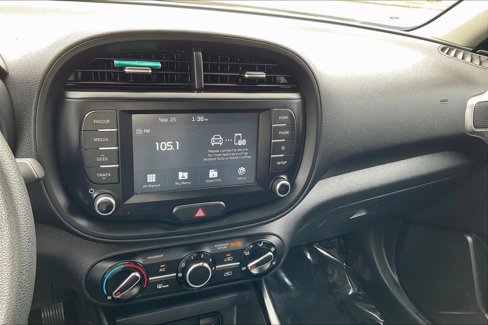 Certified 2020 Kia Soul LX image 14