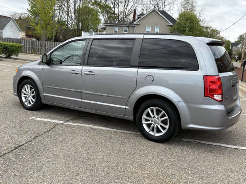 Used 2012 Dodge Grand Caravan SXT image 13